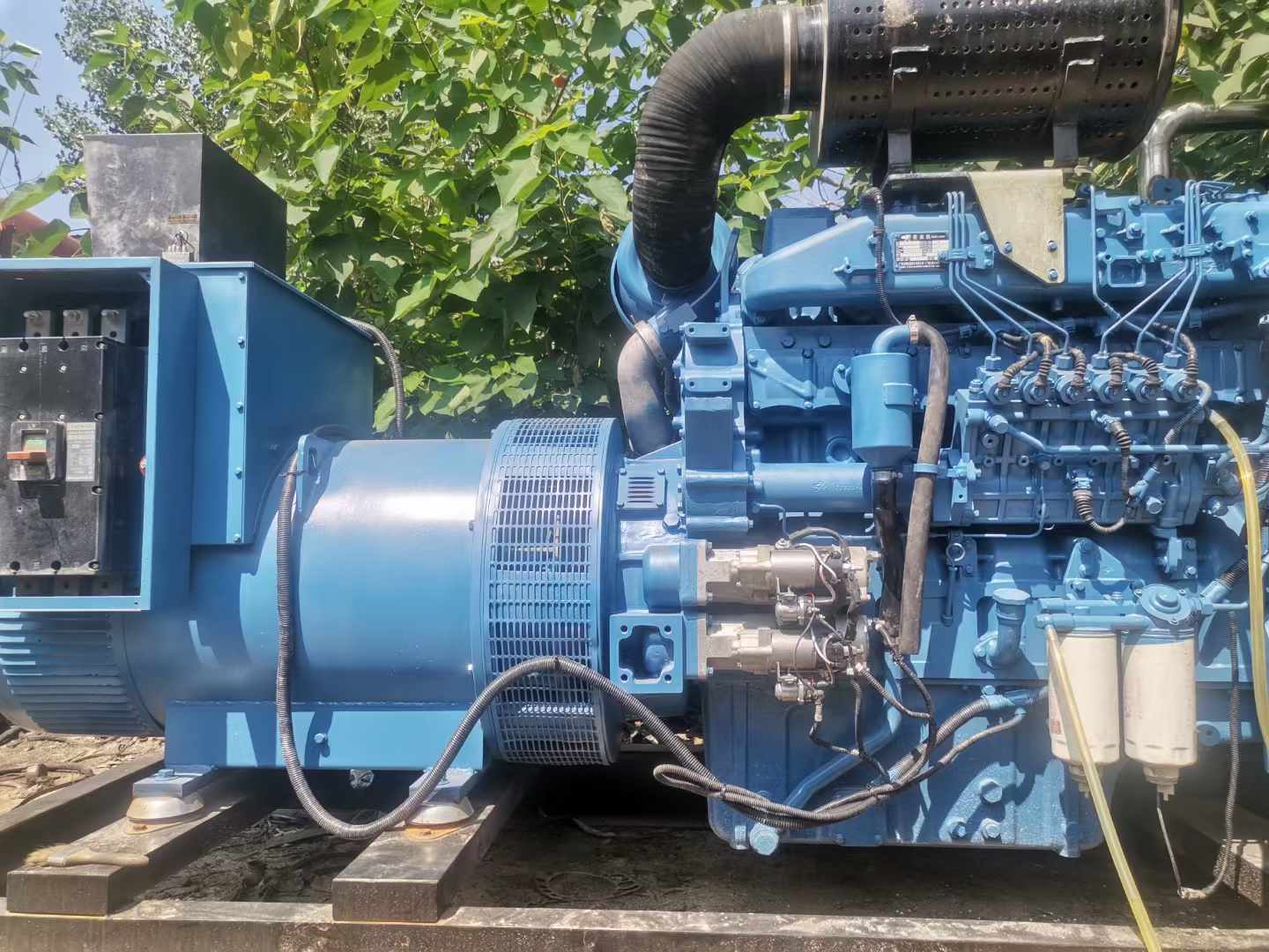 海盐详细说明降低 800kW 柴油发电机输出电流波动的方法