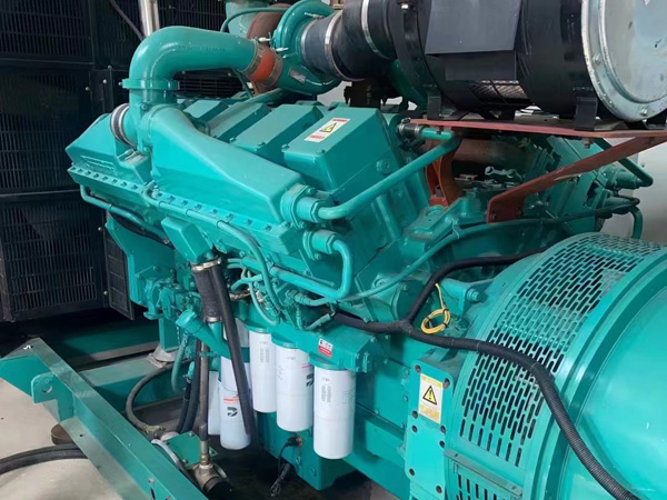 海盐更换100kW柴油发电机组机油时，需要注意哪些事项？