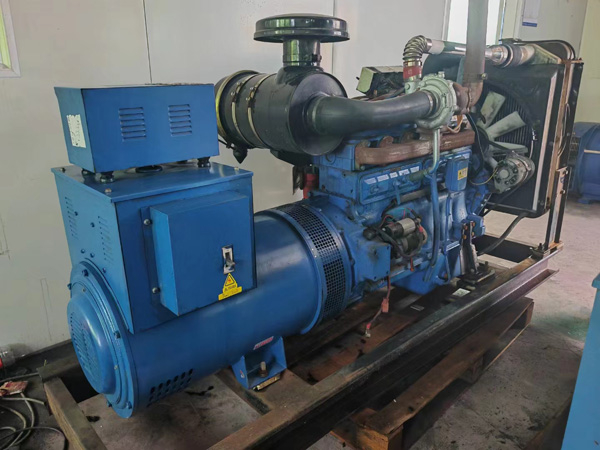 海盐100kW柴油发电机组使用多级机油有哪些优缺点？